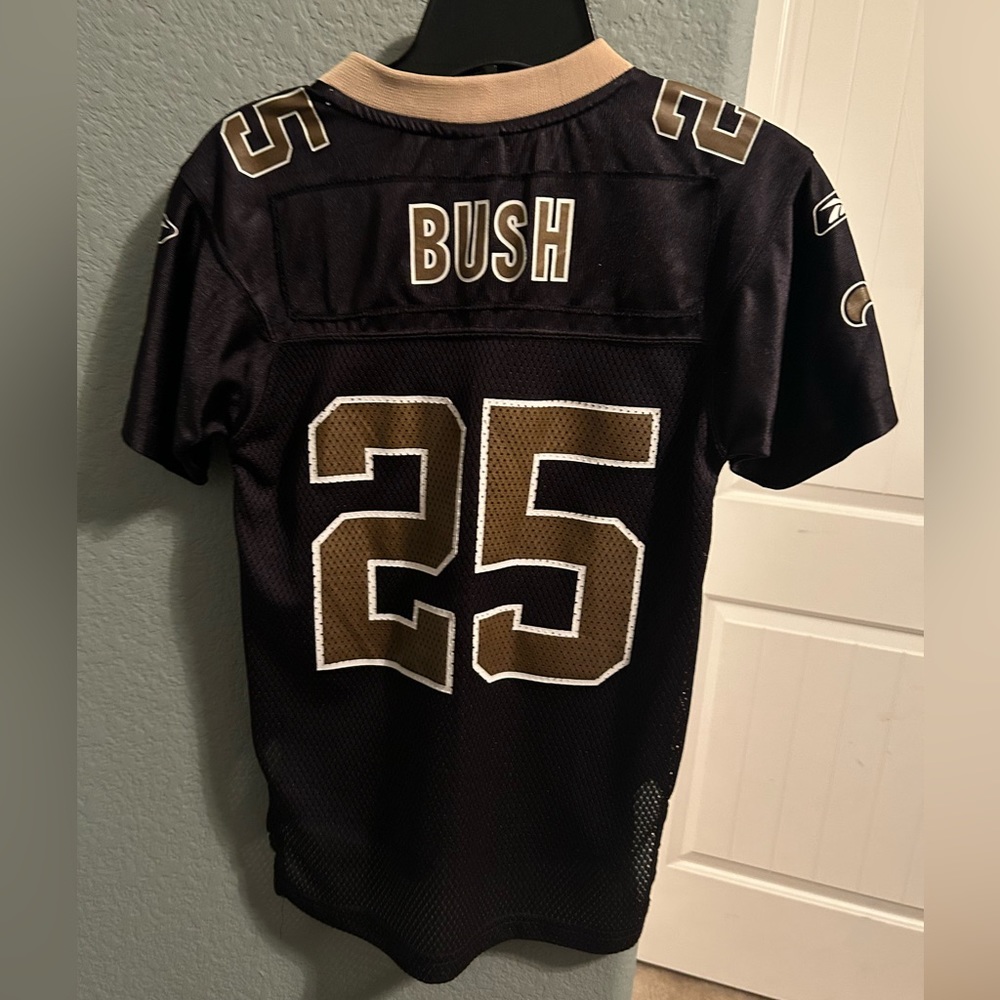 Saints BUSH youth size 8